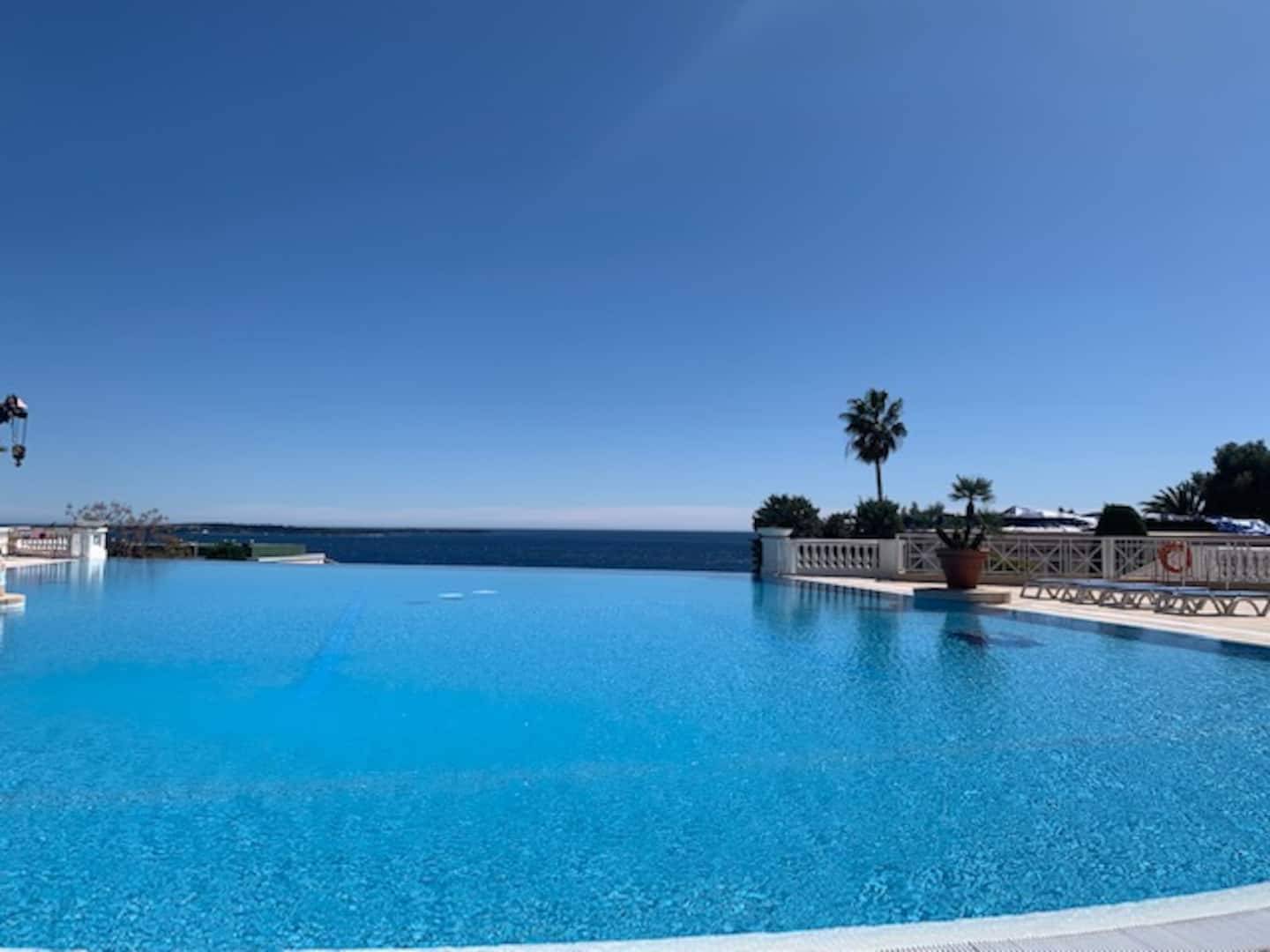 Cannes T2 vue Piscine Mer Wifi Clim 4 Pers