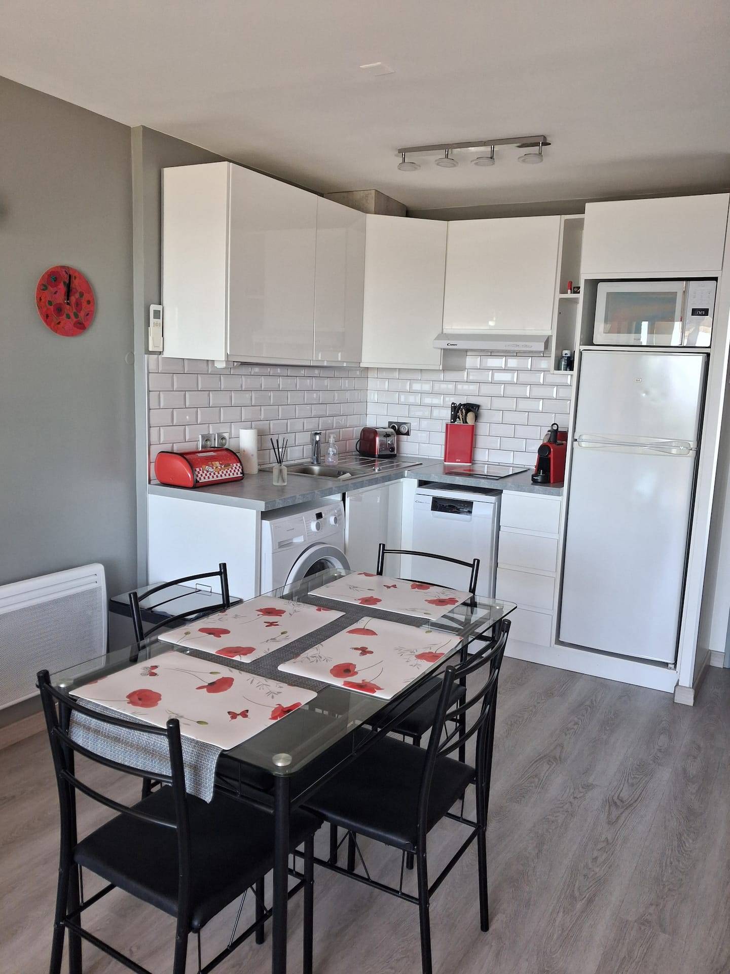 Cannes Appartement 2 chambres piscine clim wi Fi, photo 3 of 10